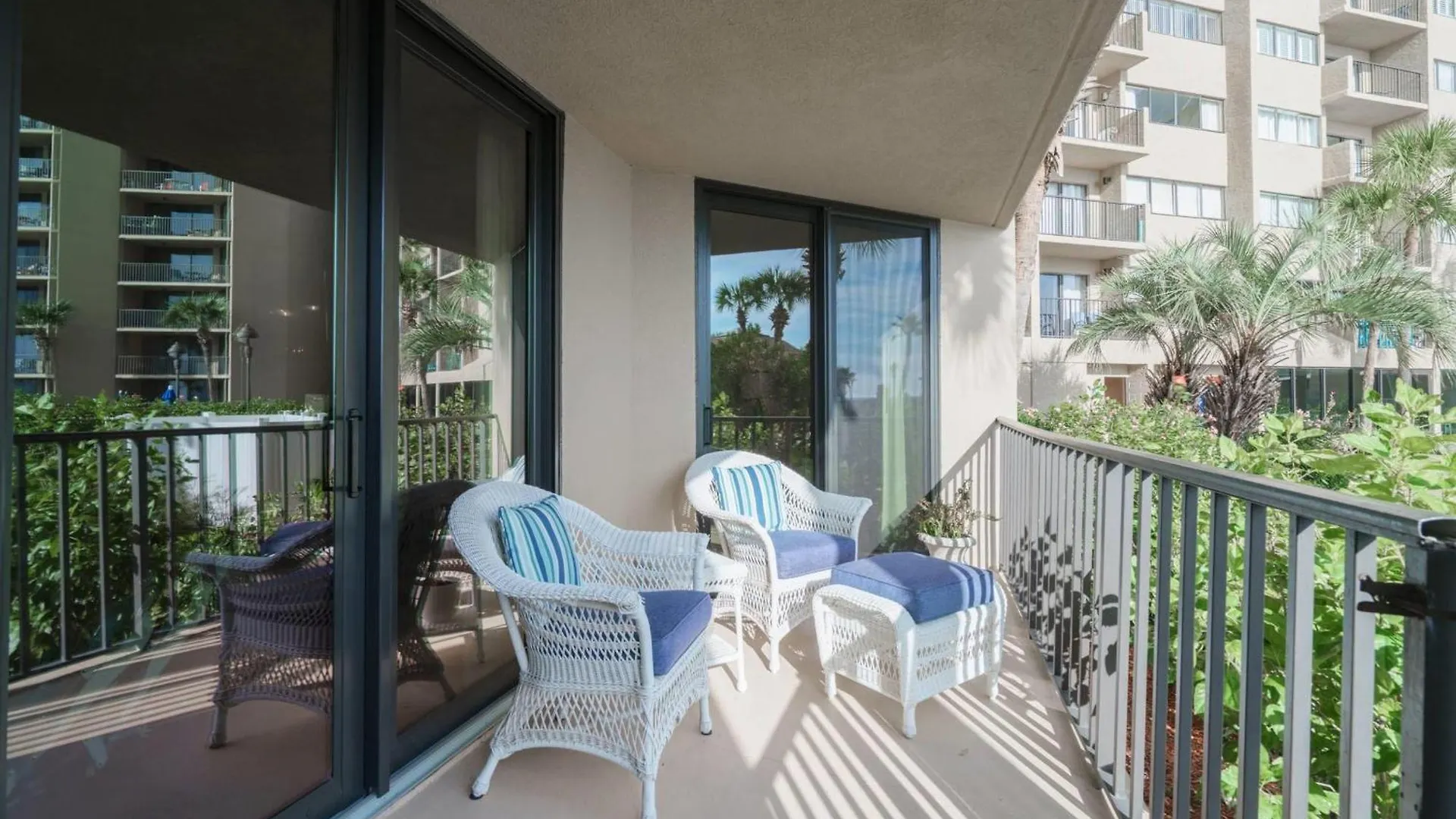 Summerhouse Beach Resort By Panhandle Getaways Panama City Beach Daire